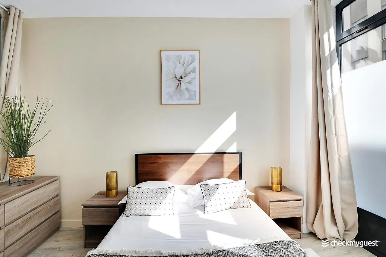 Apartamento Cmg Voltaire - Petion París 0*,  Francia